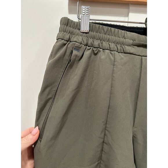 Lululemon License to Train Joggers Size S - Picture 3 of 8